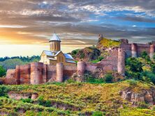 Exploring-Tour Tiflis | Golf, Genuss &amp; georgische Gastfreundschaft