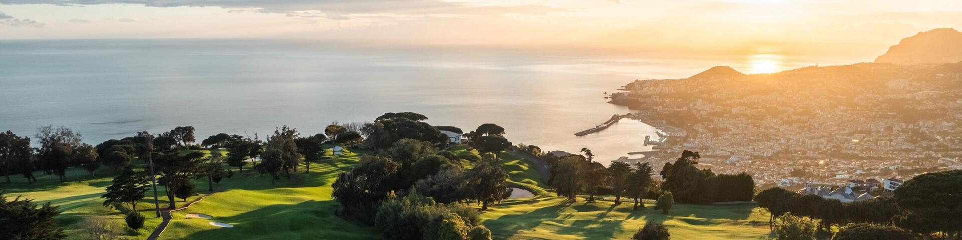 Silvester auf Madeira – Golf, Genuss & Feuerwerkskunst