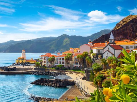 Silvester auf Madeira – Golf, Genuss &amp; Feuerwerkskunst